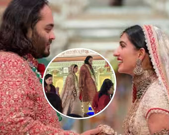 शादी के बंधन में बंधे अनंत और राधिका, तस्वीरों में देखें देश-दुनिया से कौन-कौन सी हस्तियां पहुंची